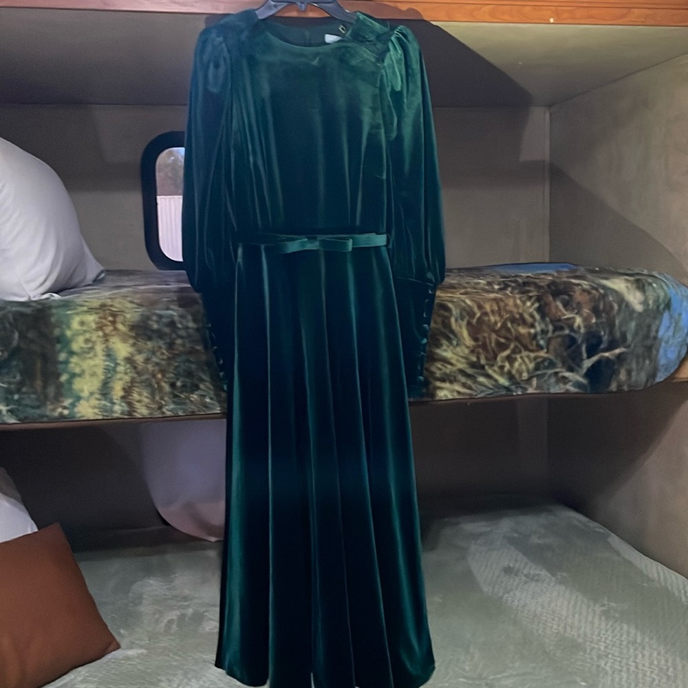 Womens green velvet dress size 0
